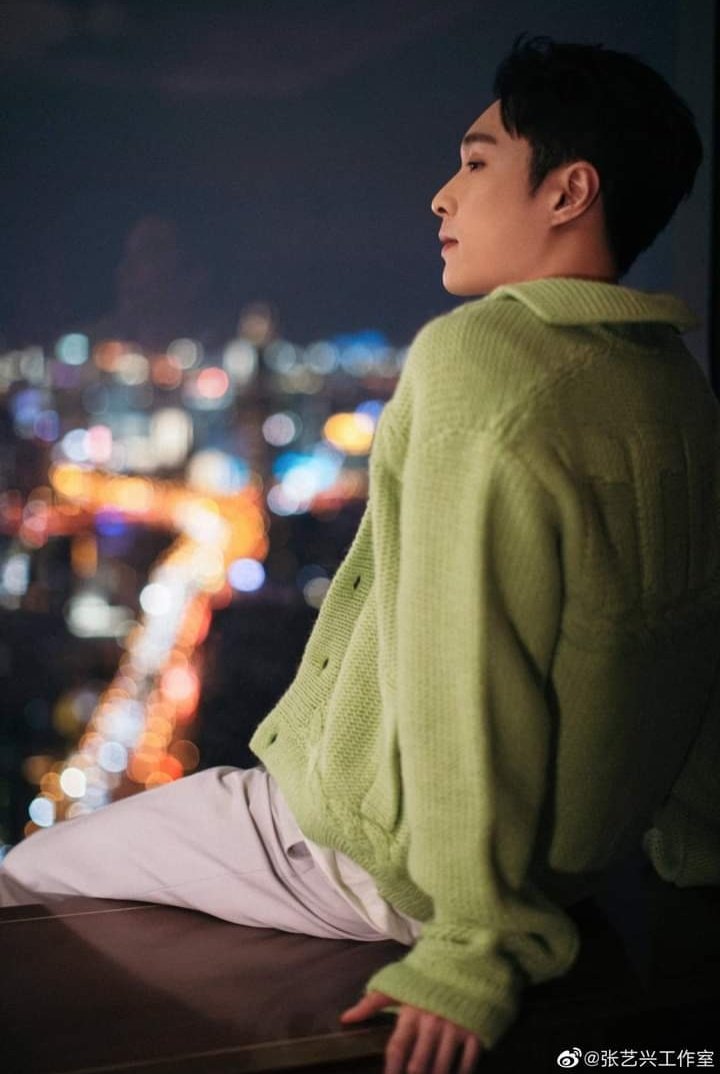 Lay_Sheep_Zhang's tweet photo. Как бы не было тяжёло надо идти вперёд☝️. https://t.co/OpgYfQf8EA