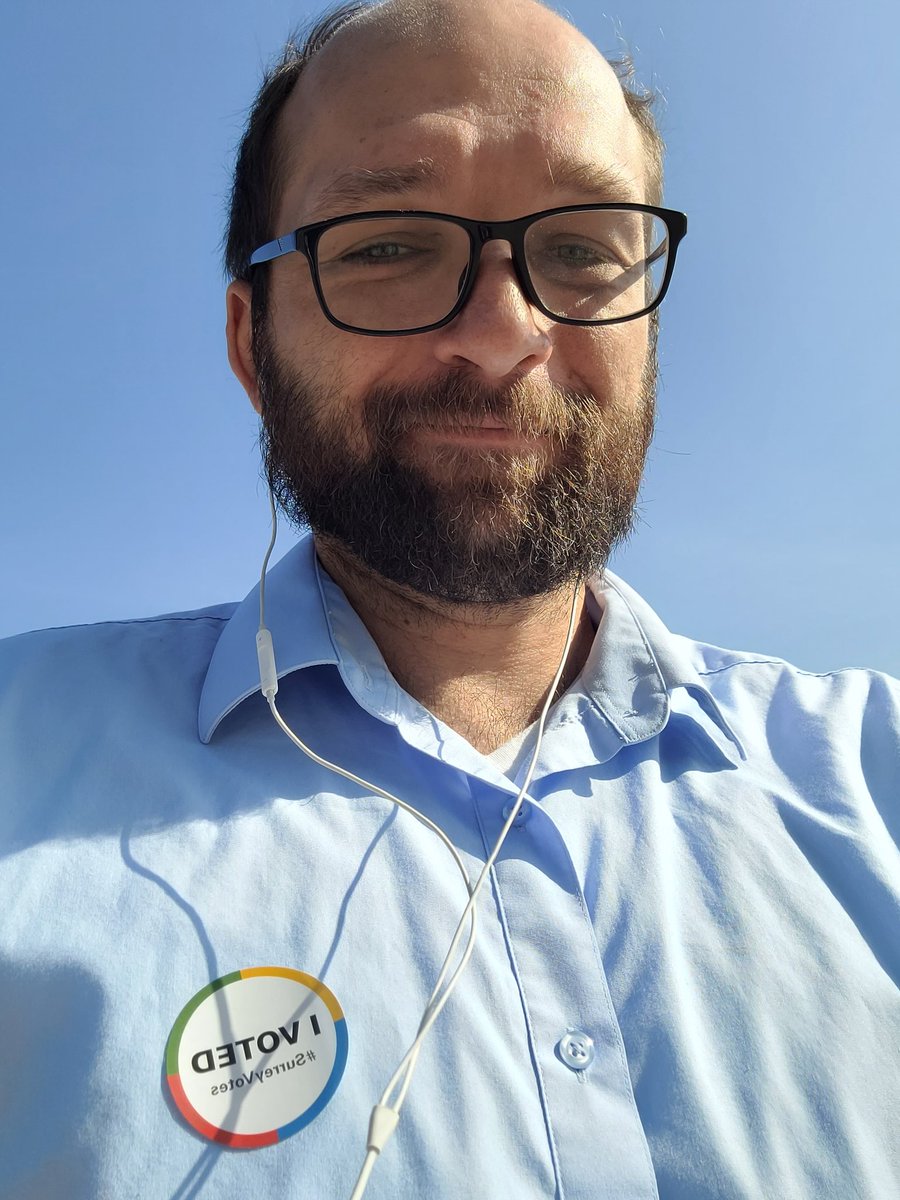sebastiansajda's tweet photo. I voted! Please do go out and vote today if you can.#electconnect bonus: check out this cool retro voting place sign https://t.co/90KheKVeNr
