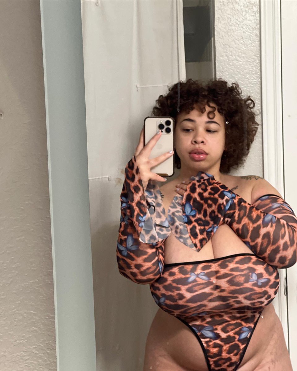 sadhoetarius on Twitter: "🐆🦋"