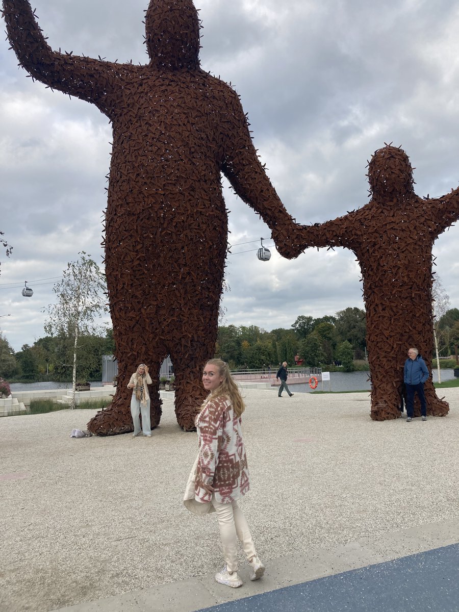 Fractieuitje naar de @FloriadeExpo over bomen, bloemen, planten, biodiversiteit, landbouw, energie. Allemaal thema’s die volop in de actualiteit staan! Leerzaam en goed voor het team <a href="/CU_SGP_Hmeer/">ChristenUnie-SGP Haarlemmermeer</a> <a href="/JenniferMeryl/">Jennifer Meryl</a> <a href="/butter_den/">Dick den Butter</a> <a href="/Ernahaagsma/">Ernahaagsma</a> @koos1953