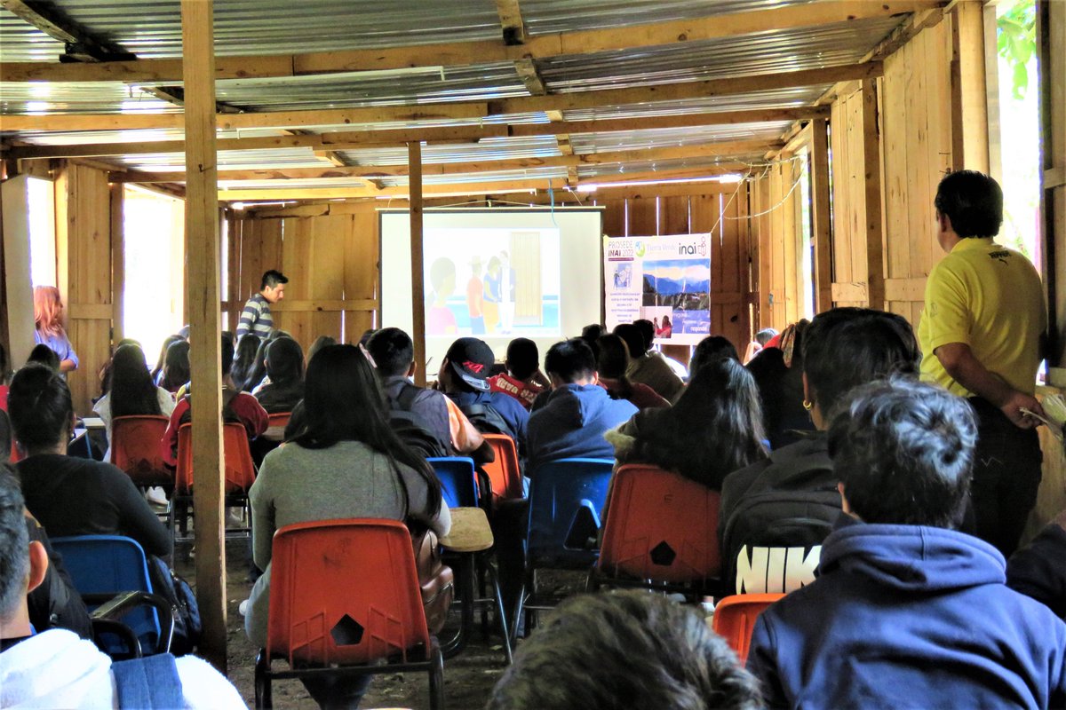 TierraVerdeNat1's tweet photo. Realizamos la 1a sesión del taller sobre sensibilización del #DAI en el @cobachchiapas de #LagunadelCofre #MontecristodeGuerrero, en donde se habló del concepto, se realizaron preguntas para instituciones d gobierno y se crearon cuentas en la #PNT #PROSEDE #PROSEDE22 #INAI https://t.co/sZqkd2027Q