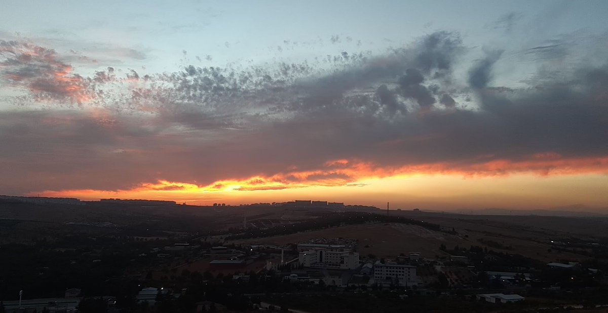 morgarfeld's tweet photo. 🌄🌗👍 https://t.co/mBnPr7smsK