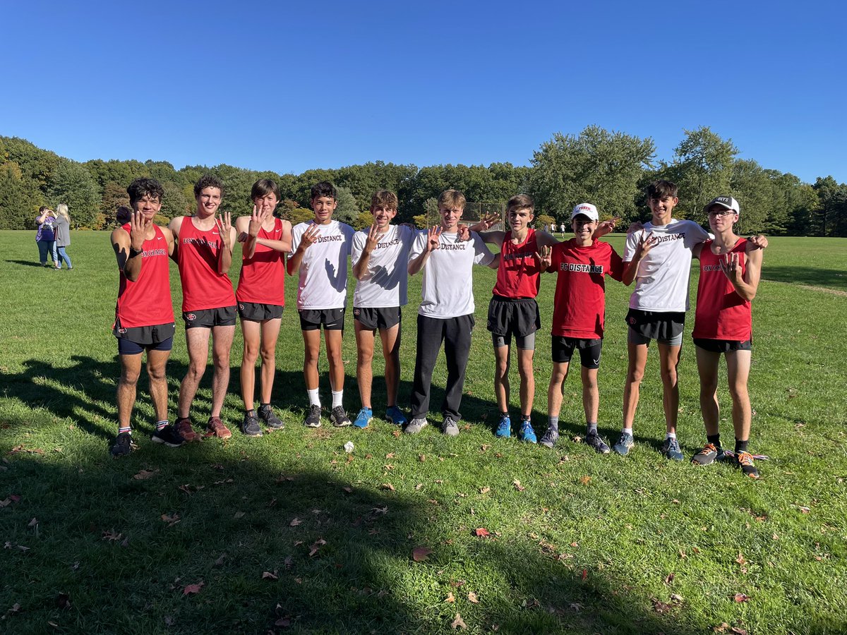 CoachMoul's tweet photo. #FCXC boys section champs! Congrats to Kiski girls, and thanks @Kiskitrackandxc for putting on a great meet! @PennTrackXC https://t.co/EM6v52M38P