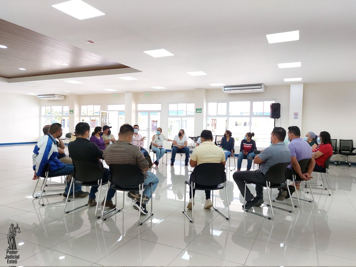 1/1 Responsables de Brigadas de Emergencias en conjunto con la Comisión Mixta de Higiene y Seguridad, realizaron reunión evaluativa después del conato de incendio registrado este pasado Domingo 02 de octubre del 2022 en las instalaciones del Complejo Judicial #Esteli.