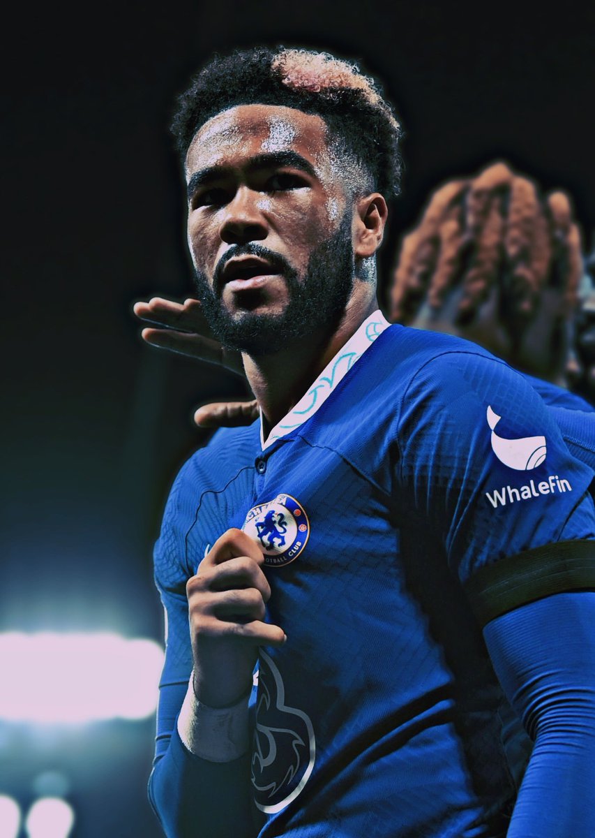 FutebolChelsea's tweet photo. Best RB in the world and will no doubt be Chelsea captain one day.

He is THAT guy… 💙 https://t.co/hFdcIFpPr0