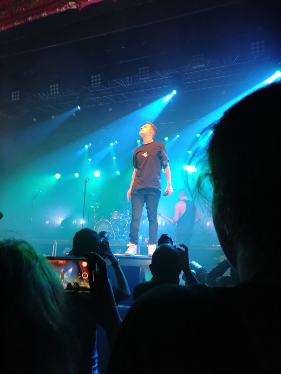 Stepha7x's tweet image. #TRUEPOWERTOUR @IPrevailBand Montreal oct.4. it was a freakin amazing show! Thank you guys!