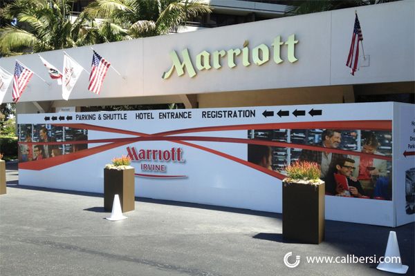 caliberwraps's tweet photo. Wall wrap advertising in hotels informs guests of ongoing promotions, customer service options, and public relations. https://t.co/FynjQxPIHy 
#WallWrapAdvertisingInHotels #HotelAdvertisingIdeas #HospitalityIndustryWraps https://t.co/9t5eXylx5j