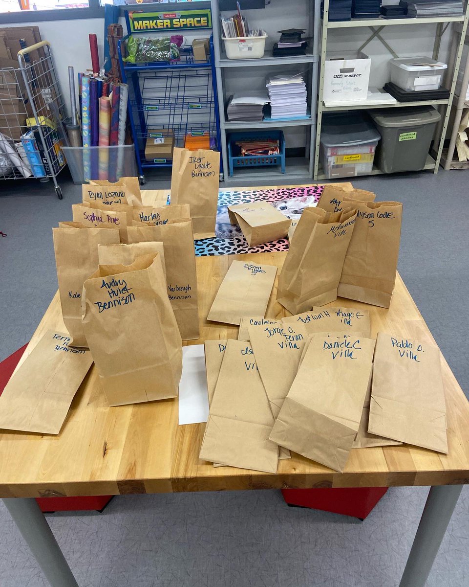VPEstradaGL's tweet photo. W Today Garden Lakes had their GRAND OPENING OF THE PBIS STORE! Our leadership team help fill all the orders and we had a ton of students purchase items using their PBIS points. Students can earn PBIS points for having behavior that is either safe, respectful or responsible. ♥️🖤 https://t.co/y4LAAWMoAJ