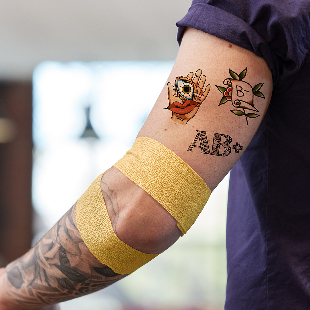 Around 15% of people think you can’t donate blood if you have tattoos. Not only can you donate blood 4 months after getting inked, but you can give plasma straight away! donateblood.page.link/aC48