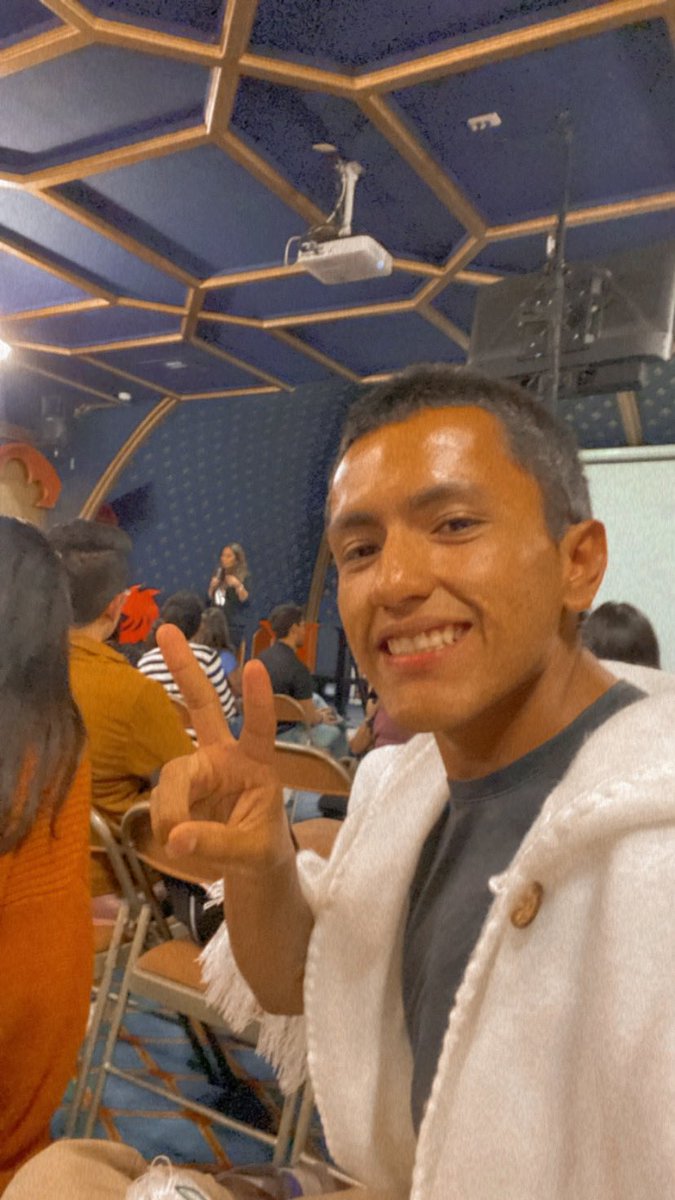 JuanArcentaleZ's tweet photo. Evento MARCALOCALUSFQ con Emilia Villamarin, gerente de Marketing de @CocaColaEC y @CocaColaPe
@MarketeersUSFQ
#MarcaLocalUSFQ
#CConsumidor https://t.co/WNxBayKHFn