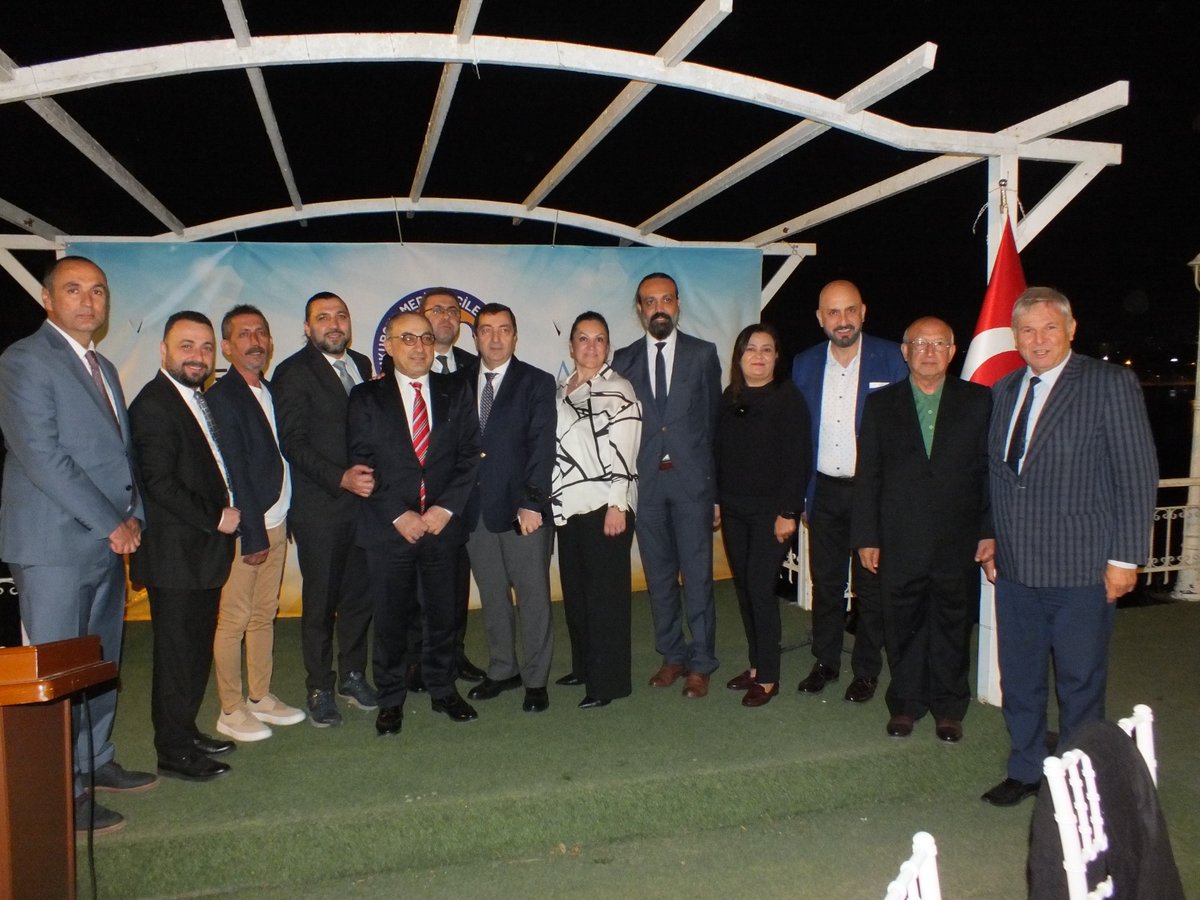 Ya bizimle olun, ya da önümüzden çekilin !!!!