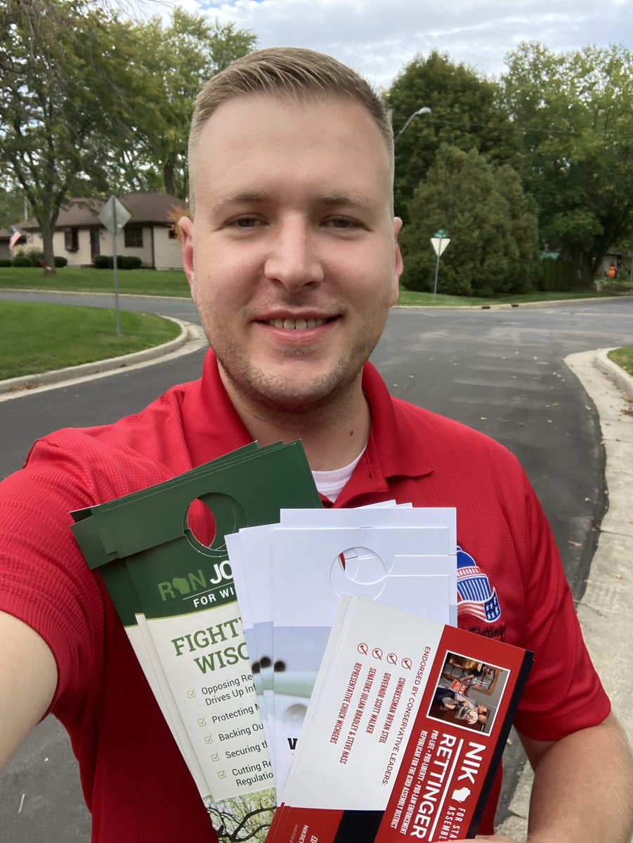 NikRettingerWI's tweet photo. Well this already beautiful day has gotten even better! At 70+, you could not ask for a better Fall day to knock for @RonJohnsonWI, @michelsforgov and myself. At about a month out, weβre all hard at work for the GOP ticket! πΊπΈ
#NikRettingerForStateAssembly #TeamRonJon #LeadRight https://t.co/tieXOGaqq1
