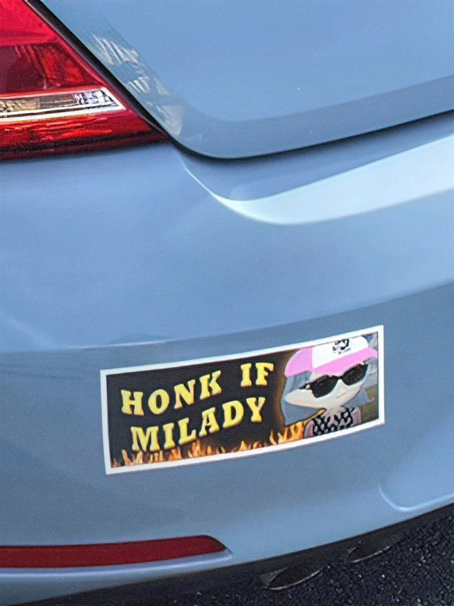 MontBlanc tweet media