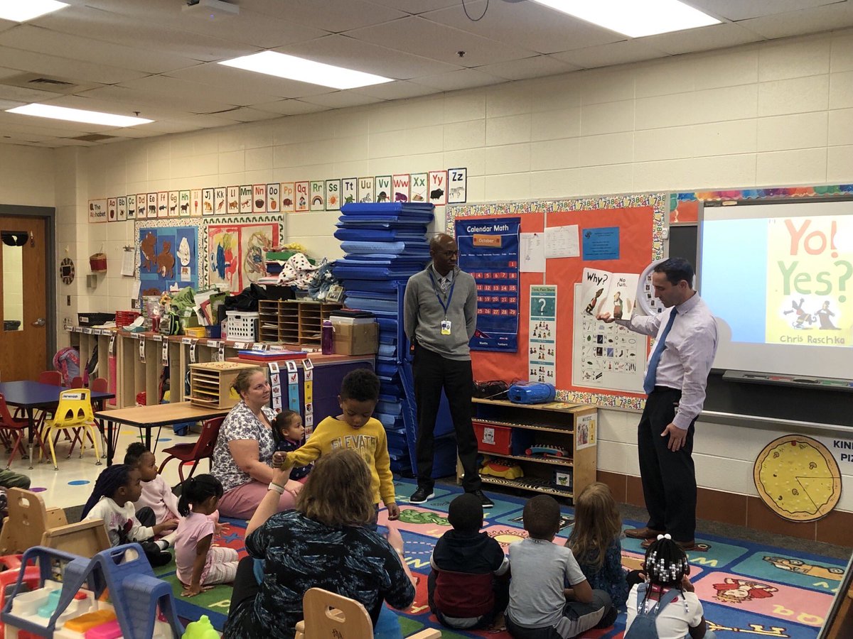 MrsAtalaPK's tweet image. Thank you Dr King and Mr Richardson for performing Yo! Yes? to our PreK Ss @CPBarnhartES @CCPS #prekchronicles