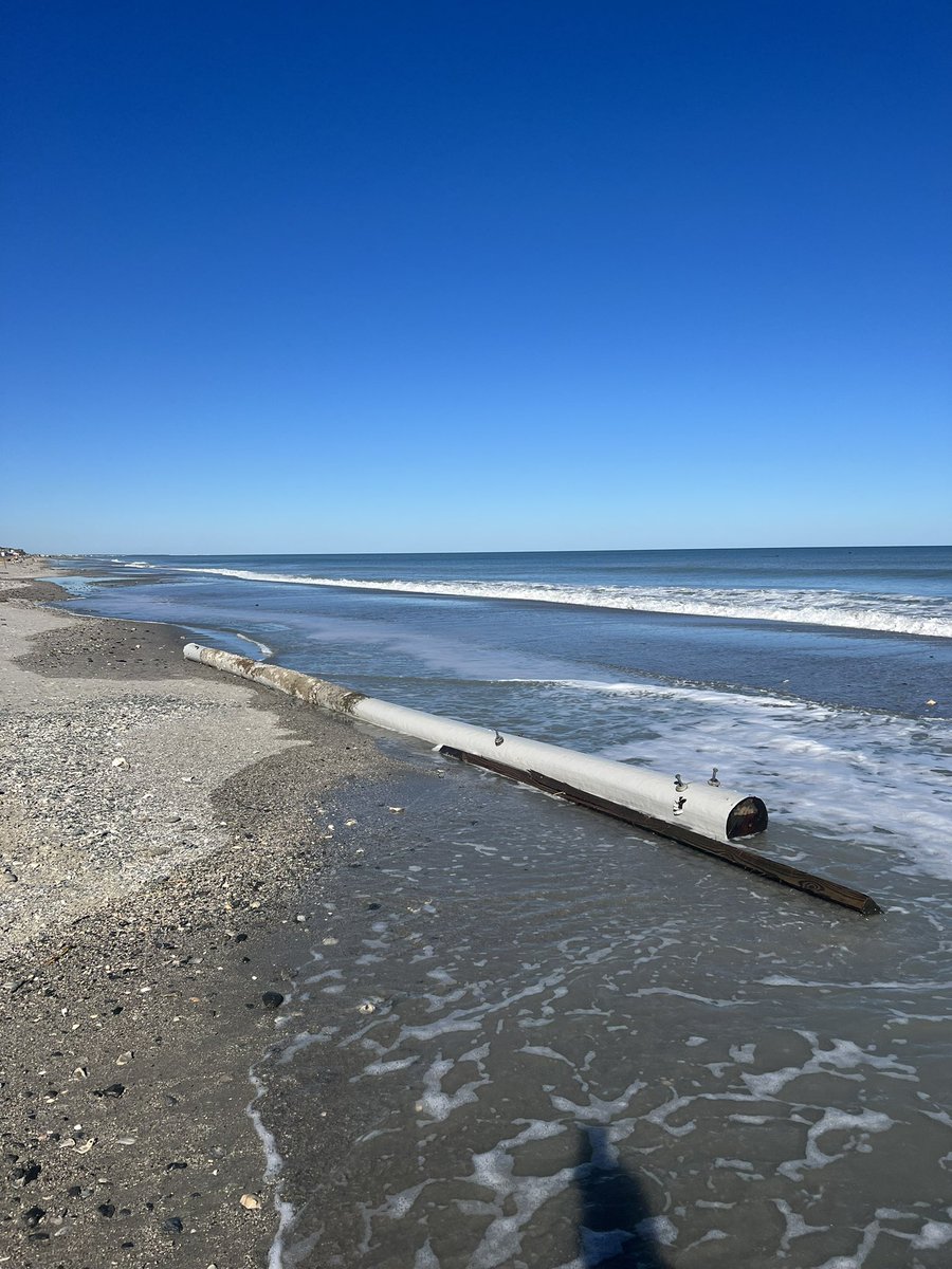GoldenPratt's tweet photo. Here’s other pictures from the beach side of the south end of Pawleys.  Several pier posts with broken fencing.  The groins are back too.  #pawleysisland #lowcountry #HurricaneIan https://t.co/18OxbhCKJF