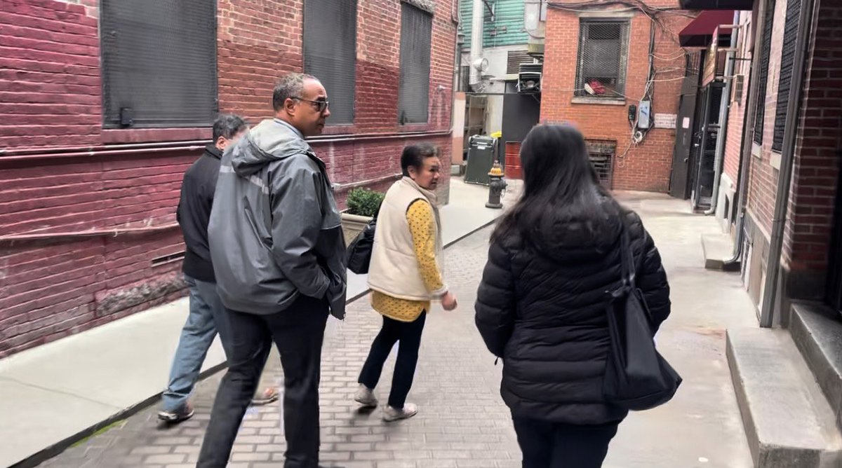 Thank you to Helen Chan and the Boston Chinatown Business Association for inviting me to a walkthrough of their neighborhood today. It was great to have the opportunity to connect with residents about the issues facing our city and county.