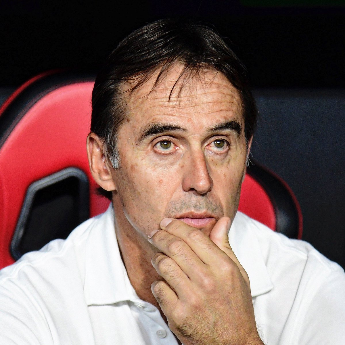 FabrizioRomano's tweet photo. Official, confirmed. Julen Lopetegui has been sacked — he’s no longer Sevilla manager. 🚨⚪️🔴 #Sevilla https://t.co/kAkr0qeyLF