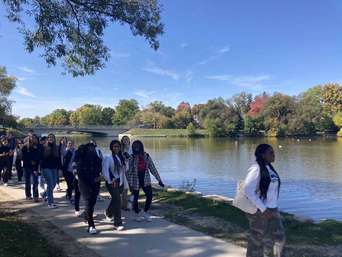 SAB_English's tweet photo. What a perfect day for a matinee. Grade 12 students at #Hamlet at #stratfordfestival. https://t.co/TsGdLjlgTN