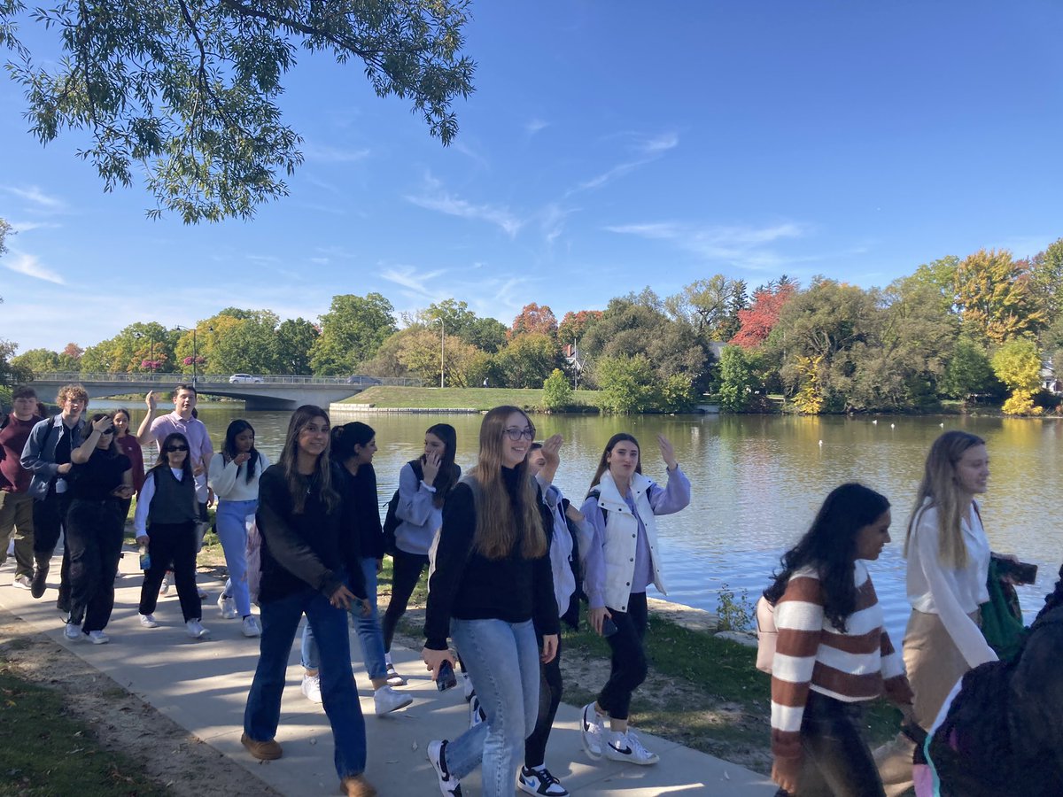 SAB_English's tweet photo. What a perfect day for a matinee. Grade 12 students at #Hamlet at #stratfordfestival. https://t.co/TsGdLjlgTN