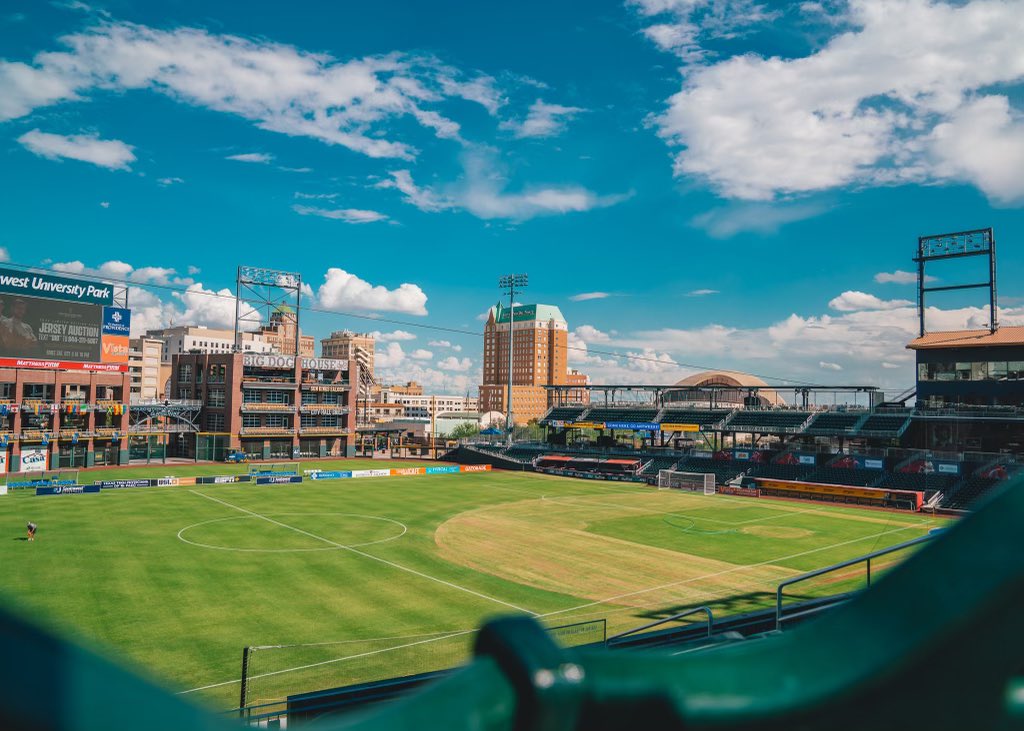 eplocomotivefc's tweet photo. Un día hermoso para jugar fútbol.

#VamosLocos #VamosElPaso #Push4Playoffs https://t.co/8kW6FFmyyH
