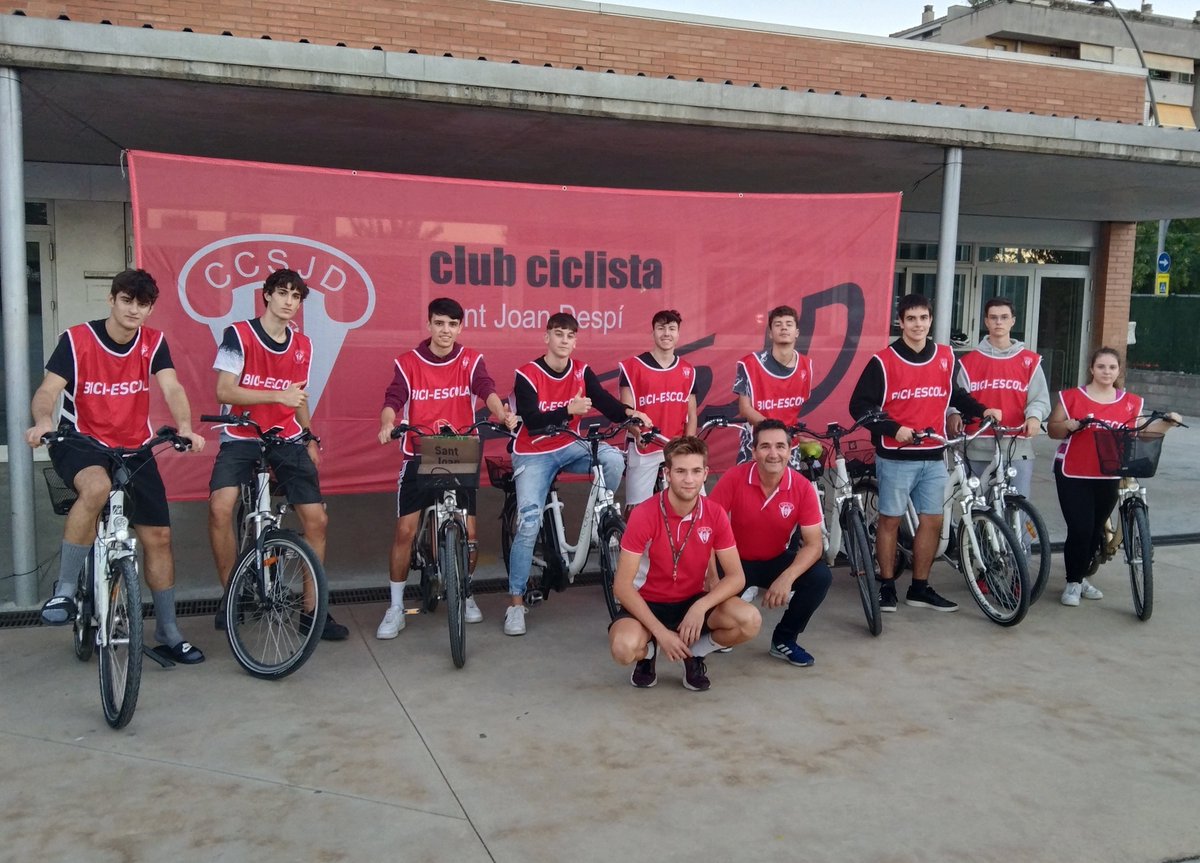 De nou hem contribuït a fer créixer la mobilitat sostenible i responsable, amb nous conductors de bicicleta.
<a href="/AjSJDespi/">Ajuntament Sant Joan Despí</a> @despisostenible  <a href="/DESPIesport/">DESPÍesport</a> 
#mobilitatsostenible #mesbicicmillorsciutats #EspaiBiciMobilitat #biciescolaccsjd
#despisostenible #emergenciaclimatica