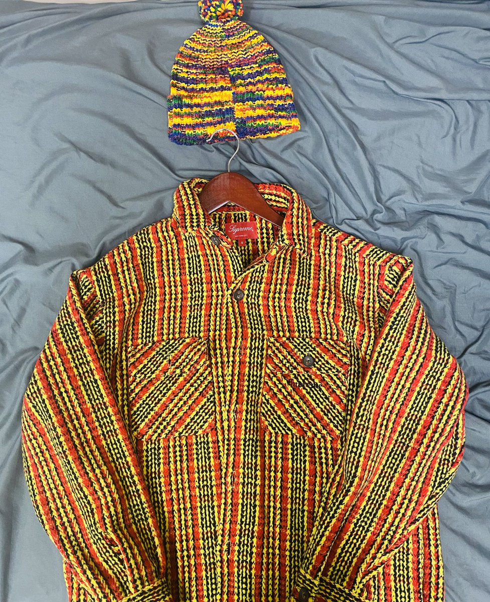hyefye_'s tweet photo. Do these 2 match? #supreme #beanie #flannelshirt #hyefye #fashion #fall #winter https://t.co/jC4fxaFA6S