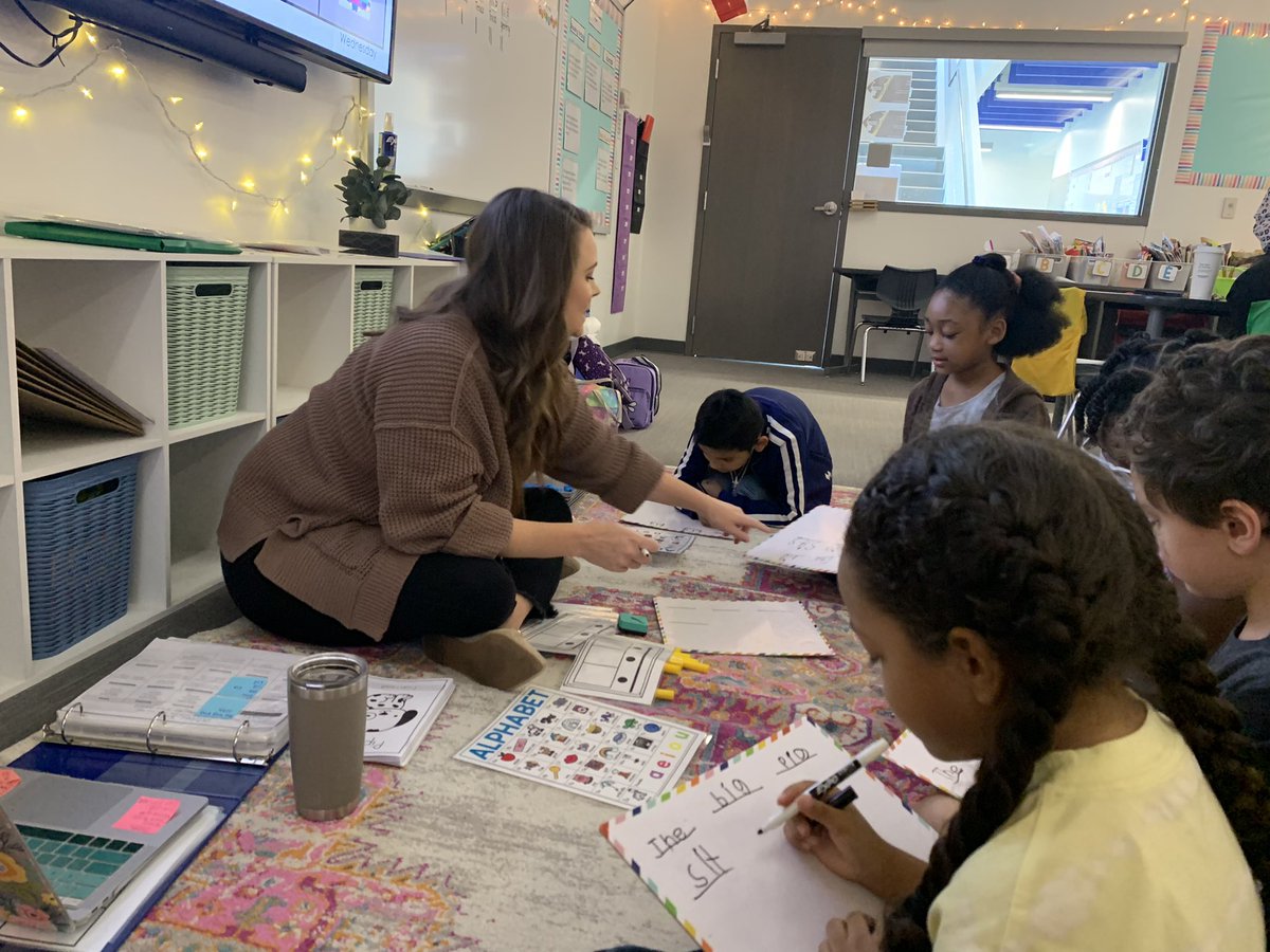 ShueFirstGrade's tweet photo. Small groups are GROWING at HES! @HESPanthers https://t.co/ghV7wxK60l