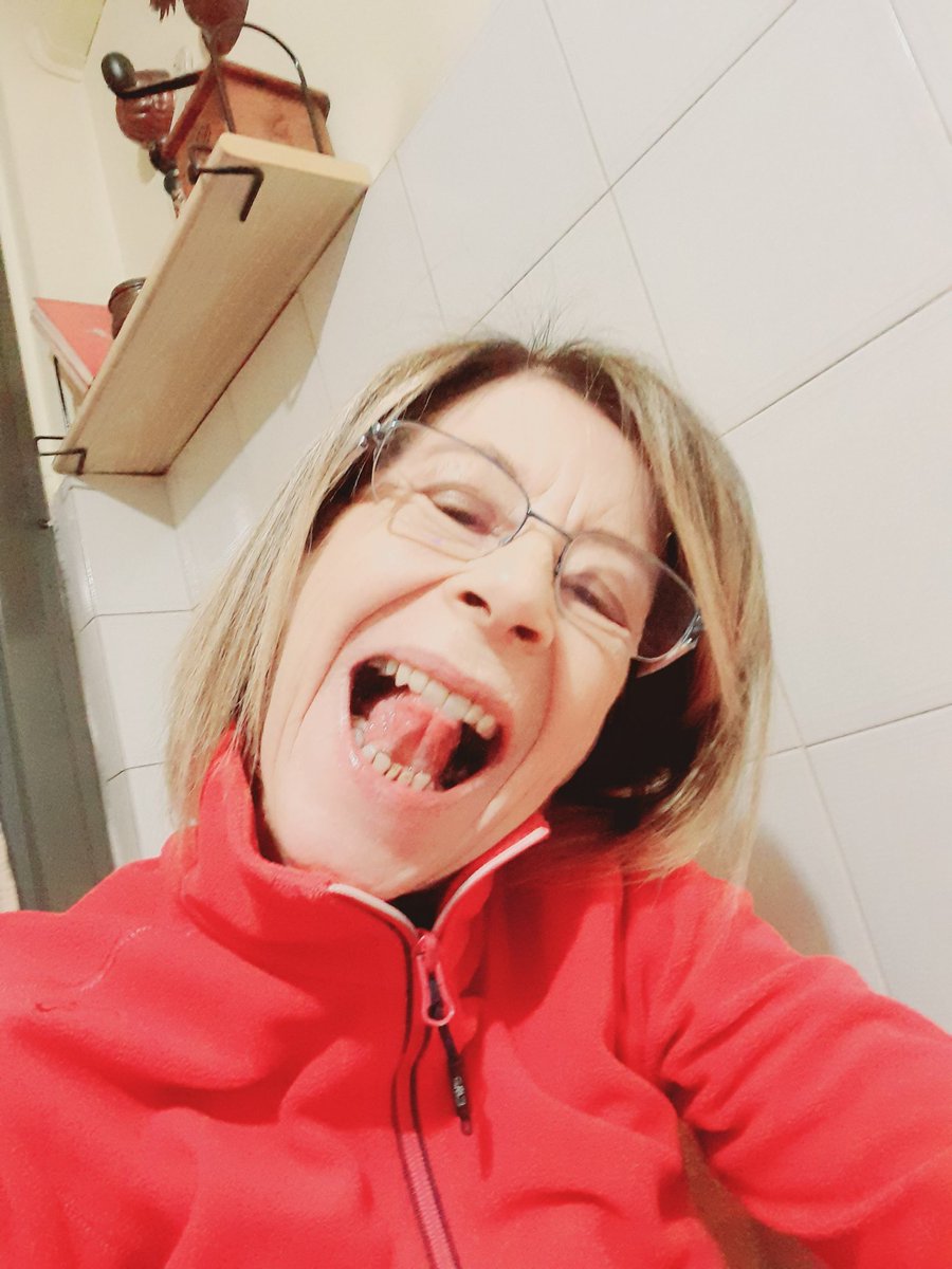 MichelaGenoves3's tweet photo. #fotobuffe https://t.co/ab7Kr7CRCo