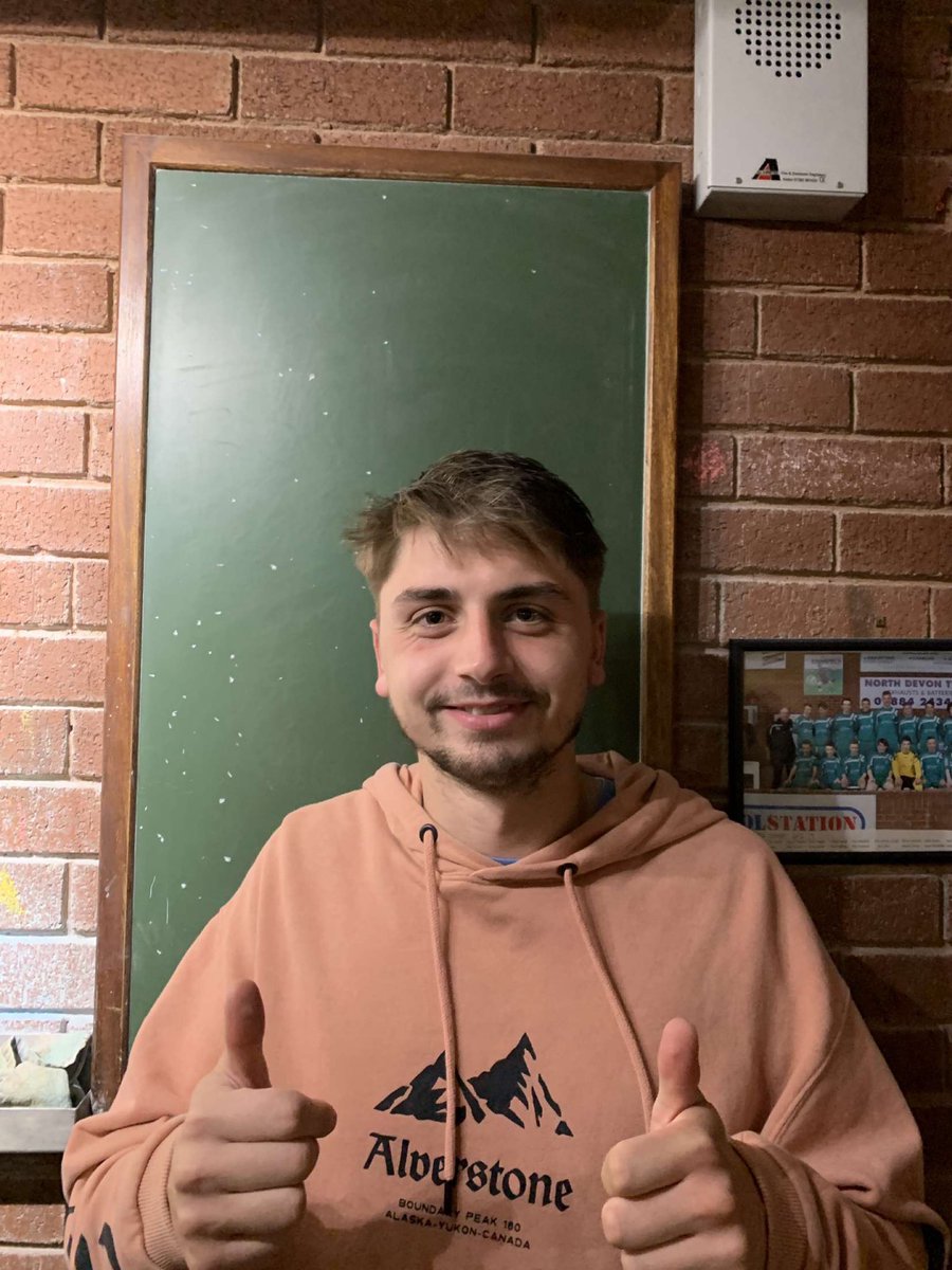 Elmore2nds's tweet photo. Tough game tonight against a fit Exeter uni 2nds side, both sides could have won the game. 

Elmore 2nds 2 Exeter uni 2 

2 goals from Brandon parsons

MOTM Brandon parsons
POTW Froggy (sent off just before subbed on) https://t.co/JM6AjxkZ1q