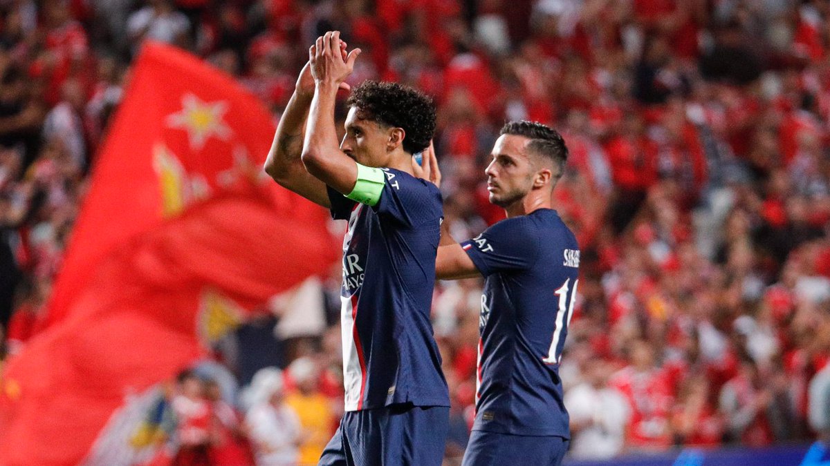 PSG_inside's tweet photo. 👏❤️💙 https://t.co/Z4w852CIBQ