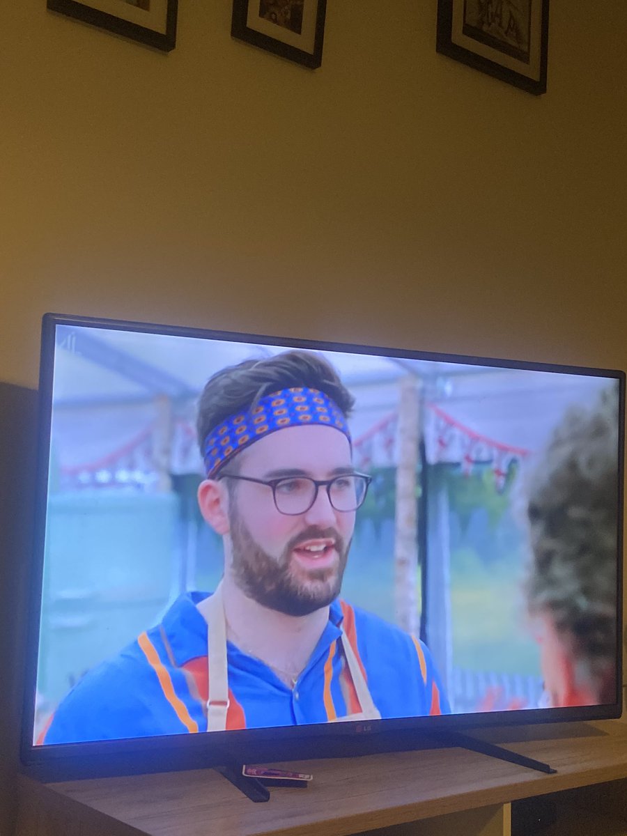 EmmaLTaylor93's tweet photo. Mr Blippi, is that you? #GBBO https://t.co/HOGTLsf3pu