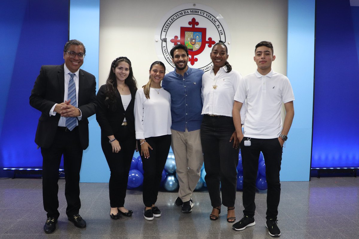 USMApanama's tweet image. 🎖️ Se entregaron certificados a los líderes comunitarios de los corregimientos de la 24 de diciembre (Panamá), El Arado (La Chorrera) y El Cacao (Capira). También, se dio premios a las mejores propuestas innovadoras.🏆

#IDUSMA #vicerrectoría #extensión #investigación #innovación