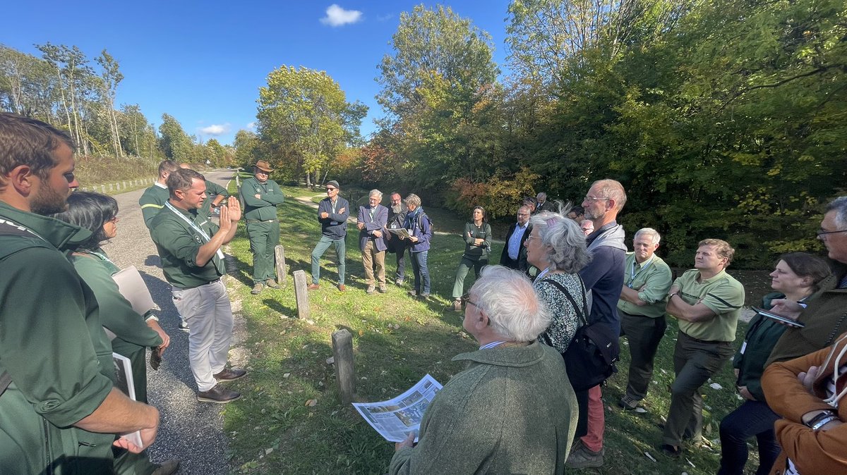 Wurtz_Isabelle's tweet photo. Rencontres nationales #Foretdexception à #Verdun. Regards croisés 15 ans, 15 forêts labellisées #FODEX, « une richesse inestimable » pour @JonasVerain. In situ gouvernance innovante #ONF avec les acteurs du territoire. #aménagement entre #histoire et défis actuels @ONF_Officiel https://t.co/rQLAcpZcr8