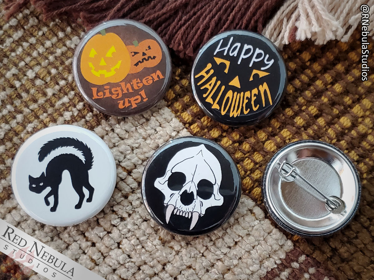 RNebulaStudios's tweet image. While I focus on masks and other resin-cast stuff a lot, I do have some other cute bits and bobs for the Halloween season. Robbie and I handmake these pinback buttons, and can also make them into fridge magnets and keychains!

#Pinbacks #HalloweenPun #HalloweenPins