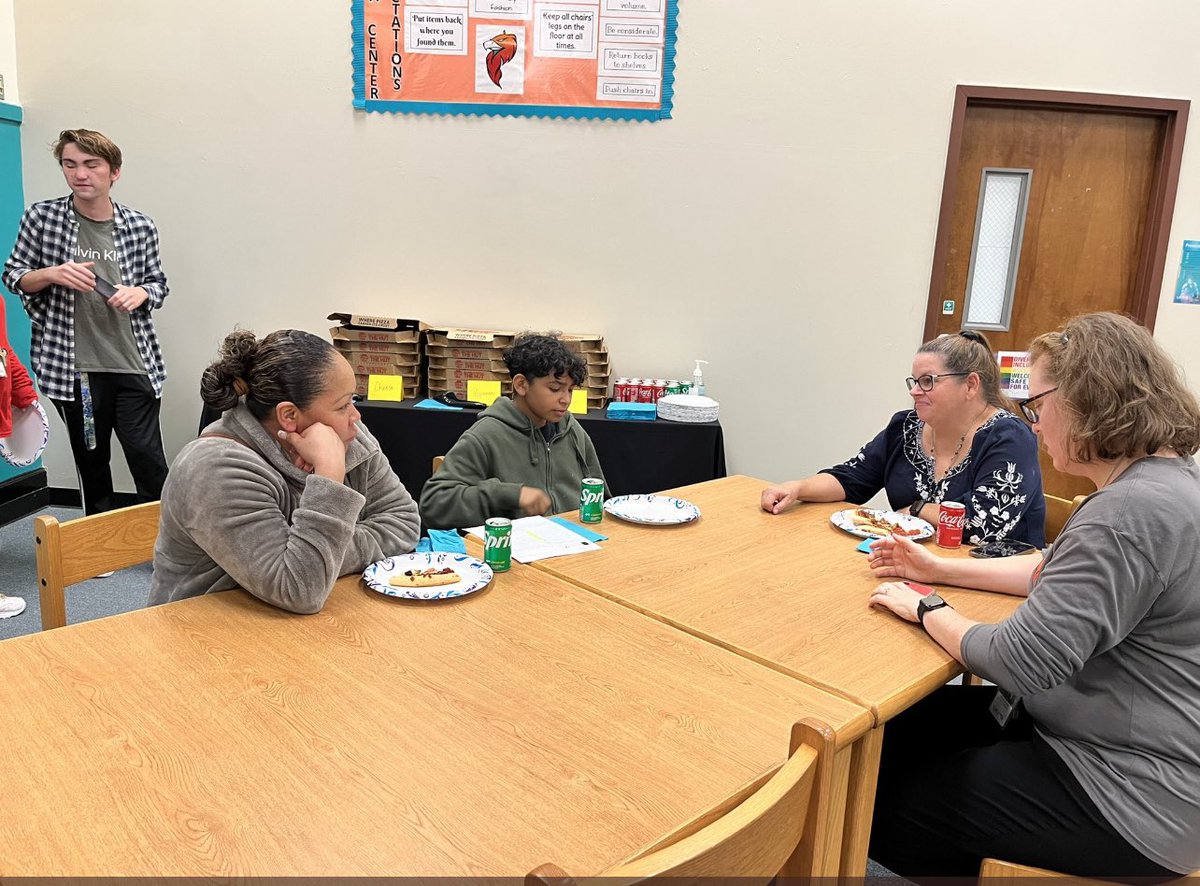 JLago16's tweet image. Lunch and Learn with #phoenix family! @SouthProvSchool @UCPSNC @SteveCampbellnc