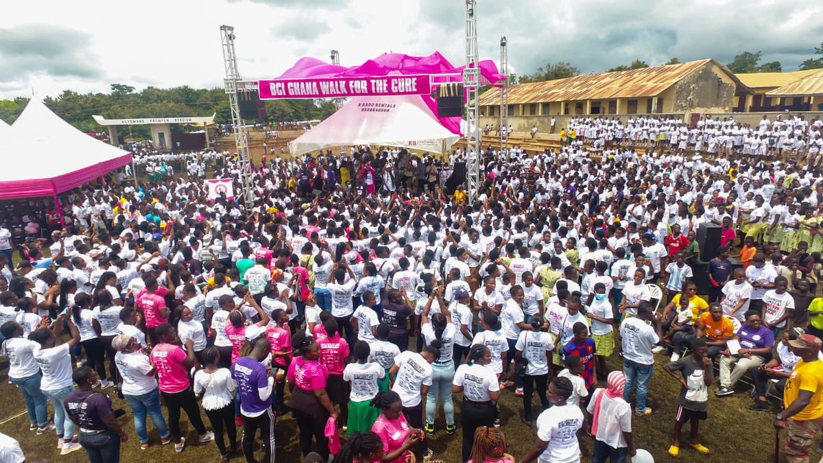 bcighana's tweet photo. There was a massive turnout! Thank you for your participation. BCI is forever grateful 🇬🇭 Let’s keep fighting for the Cure! #BreastCancerAwareness #earlydetectionsaveslives #breastcareinternational #GhNCDA https://t.co/Jd0jhHeaI6