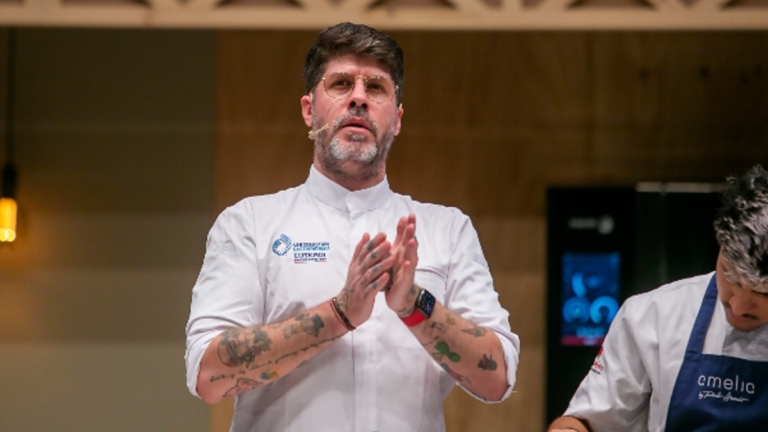CocinayVino's tweet photo. 👨🍳Josean Alija y 👨🍳Paulo Airaudo hacen de los errores su fuerte💪. #SSG22 @NeruaGBilbao @elcordobesss @ameliarestauran @ssgastronomika
https://t.co/B1jtLRDGQj https://t.co/kjH7UW7UJD