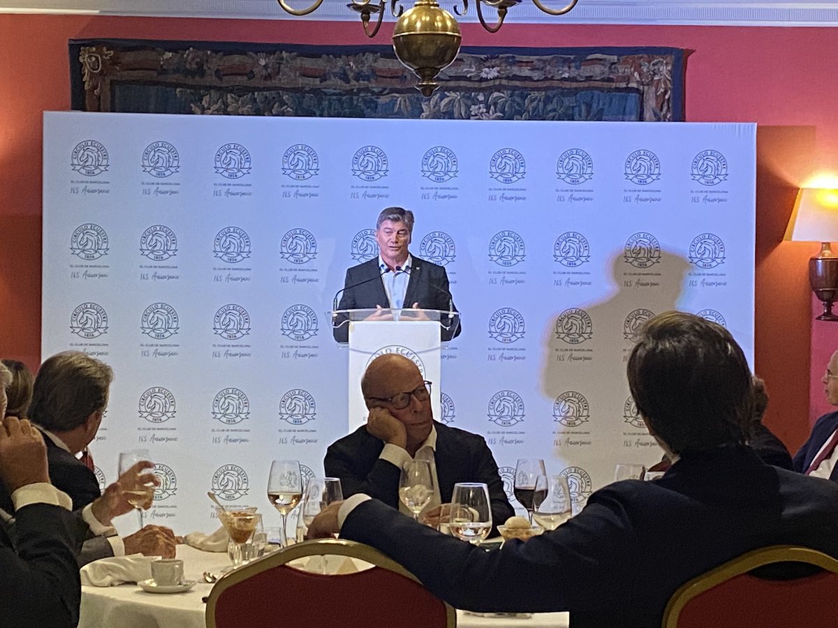imartinsalva's tweet photo. Acabamos la jornada en el Foro de Abogados del @Circuloecuestre con @AntoniCanete Presidente de @PIMEC 👏👏👏👏 @populares @PPCatalunya @PPBarcelona_ @PP_LLEIDA @pp_tarragona @PPC_Girona https://t.co/OJoVJRTxq4
