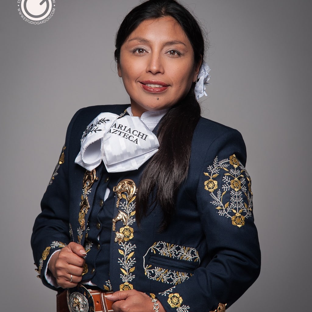 lavozmariachi's tweet photo. https://t.co/0HQHjKTjRe
La elegancia hecha canción 

#mariachiaztecadeflorfernandez #mariachisenfrancia #mujermariachi 
#mexicoeneuropa https://t.co/NuibDnCnpy