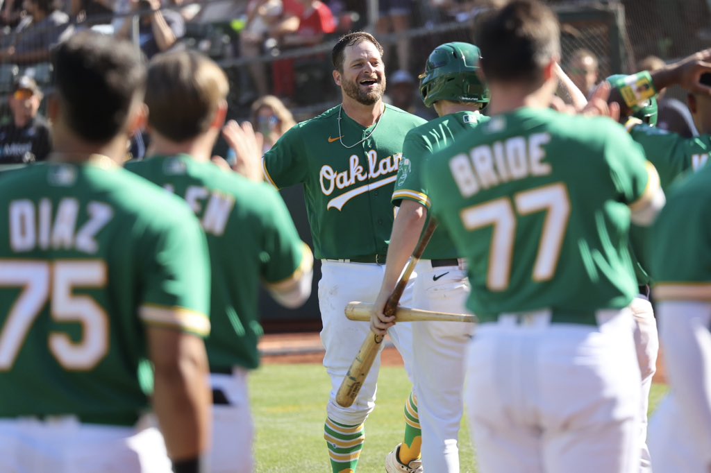 Brandon Davis tweet media