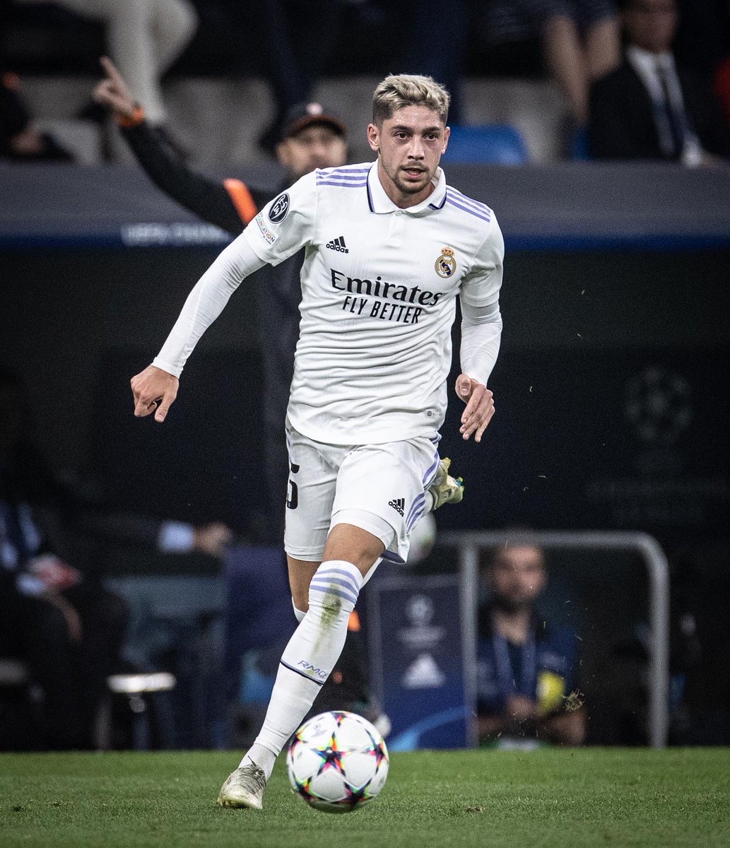 fedeevalverde's tweet photo. ⚡️3️⃣

#UCL #HalaMadrid https://t.co/dmNURJB9XG
