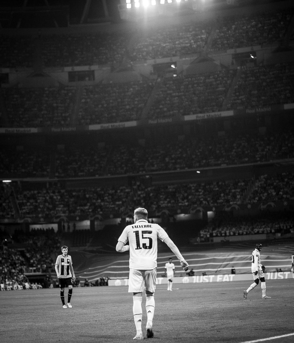 fedeevalverde's tweet photo. ⚡️3️⃣

#UCL #HalaMadrid https://t.co/dmNURJB9XG