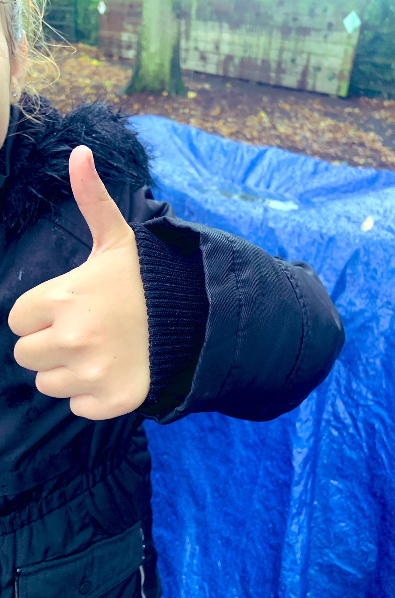 camp_curiosity's tweet photo. Apple pressing with the whole school today, only 2 kids weren’t keen and the rest loved it 😍 they loved the process too but wow it was a wet one today. #outdoorlearning #outdooredchat I don’t want to see anymore apples this week!! https://t.co/0N7XLL7Vi6