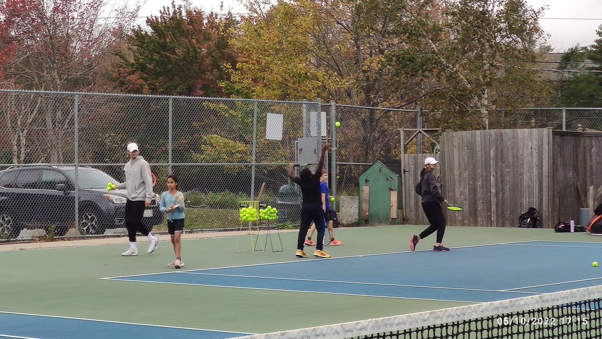 boscoffernandes's tweet photo. Another great session #ShounakRafaelFernandes @HEADStartTennis #NovaScotia with Coach Jamie &amp; Liam #LongTermPlayerDevelopmemt https://t.co/Lrxa3MMOH7