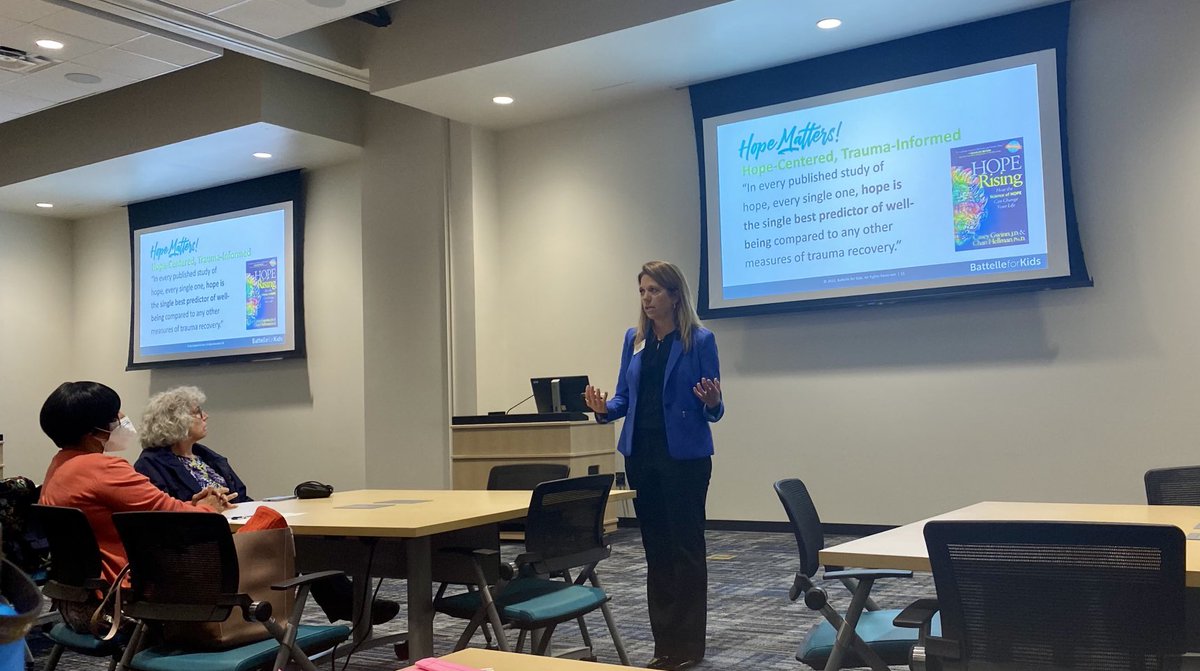 marietculver's tweet photo. The Science of Hope #SpeakerSeries #BuildingHopefortheFuture @battelleforkids⁩ ⁦@vbschools⁩ #VBhasHope ⁦@PGIVBCPS⁩ 💙💙💙 https://t.co/6fnUpebmnV