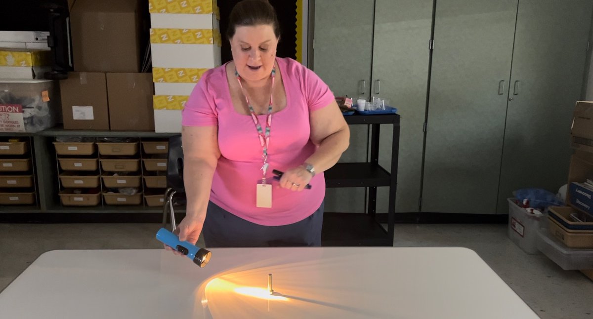 LuGzzAldineISD's tweet photo. Meanwhile today in science CBPL… @rogersstac kept is well informed and taught us many things! I love how we had our own little mini lesson during our science time! @mpochoa19 @LaurenMNamaste @LilyChavezAISD @CarrollES_AISD #AldineConnected #FeelingReadyReady #ItsScienceTime https://t.co/JPv4sKzNkP