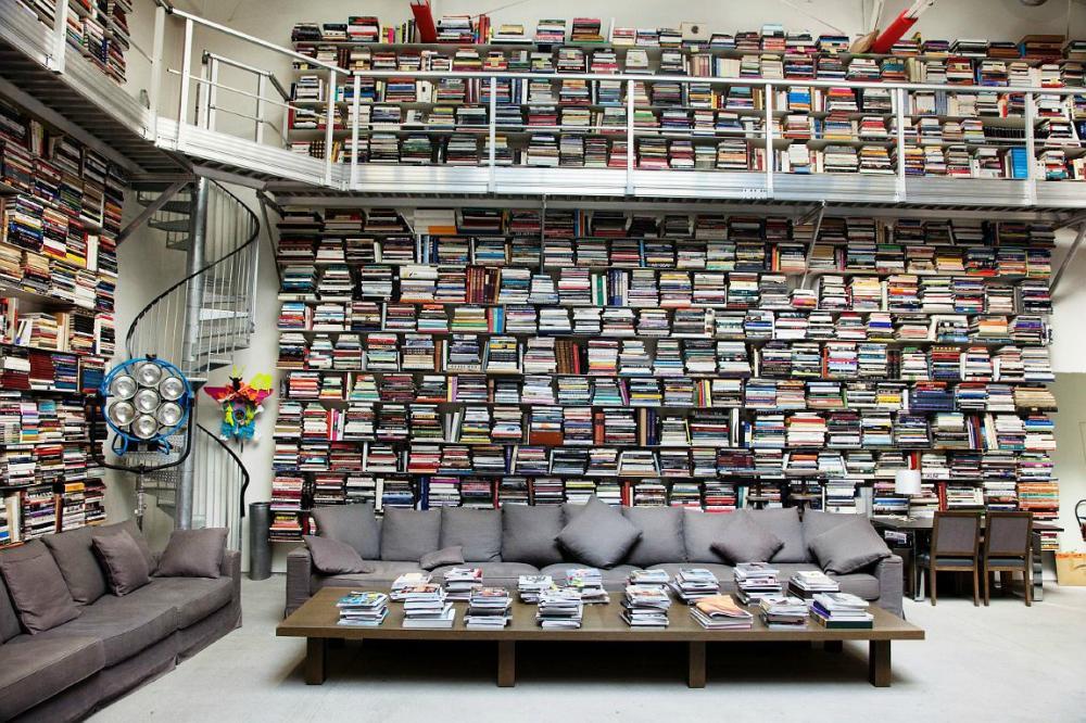 thelaceylondon's tweet photo. It's NOT hoarding, if it's books...

#amwriting #amreading https://t.co/3iQjNaoJrU