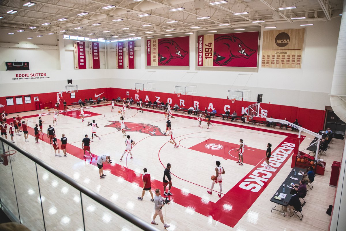 RazorbackMBB's tweet photo. We welcomed scouts from 29 NBA franchises to see our guys perform at Pro Day 👀🐗 https://t.co/8tIVgjwzEf