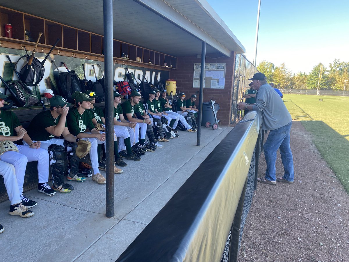 RBHSBaseball's tweet photo. Great having Curt Schilling talk to our team and work with some of our pitchers today!! One of the best pitchers ever sharing knowledge about the game with our guys!  @gehrig38 #fastballcommand https://t.co/s2nRSNWwyH
