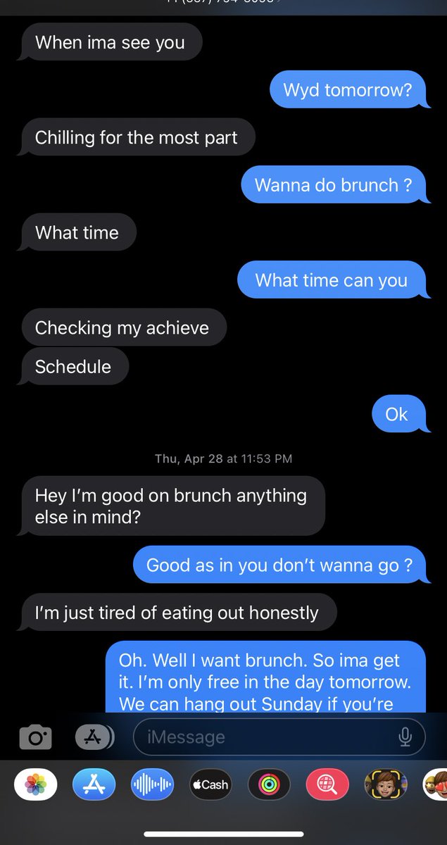 BlushOverLeazyy's tweet photo. I didn’t want to sit outside and talk. I like to talk over a meal and a few drinks. https://t.co/bPsIfAuBME